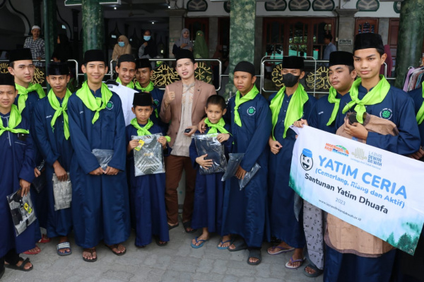 *Santunan dan Belanja Bareng Yatim Bareng Koh Denis Lim*