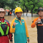 Banjir dan Longsor Melanda Sumbar, WIZ dan Wahdah Padang Sigap Turun Tangan
