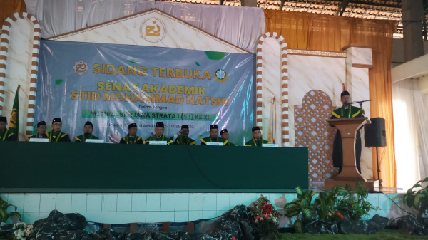 STID Mohammad Natsir Wisuda 91 Dai/Daiyah, Ini Pesan Ketum Dewan Daâ€™wah