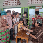 Pemuda Masjid Ikhwanul Muslimin Padang Tebar 225 Nasi Bungkus Jumat Berkah