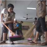 Bersinergi Sesama Relawan Bantu Warga dI Kramat Jati Jakarta Timur