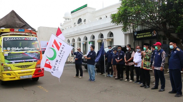 Anggota Forum Zakat DKI  Bantu Recovery Bencana Semeru