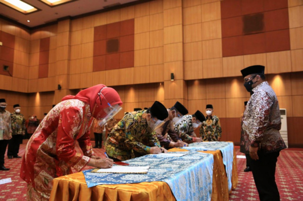 Menag Lantik 11 Pengurus BAZNAS Periode 2020-2025