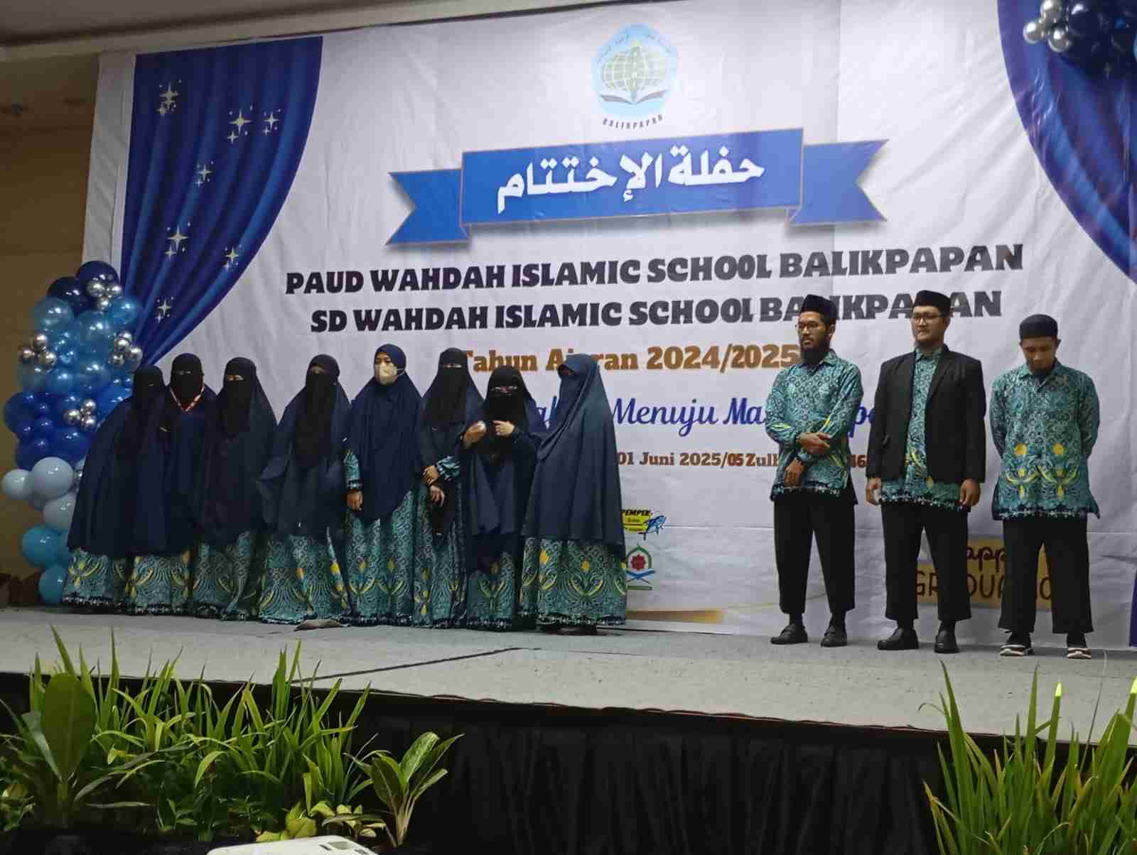 Sisipkan gambar ...