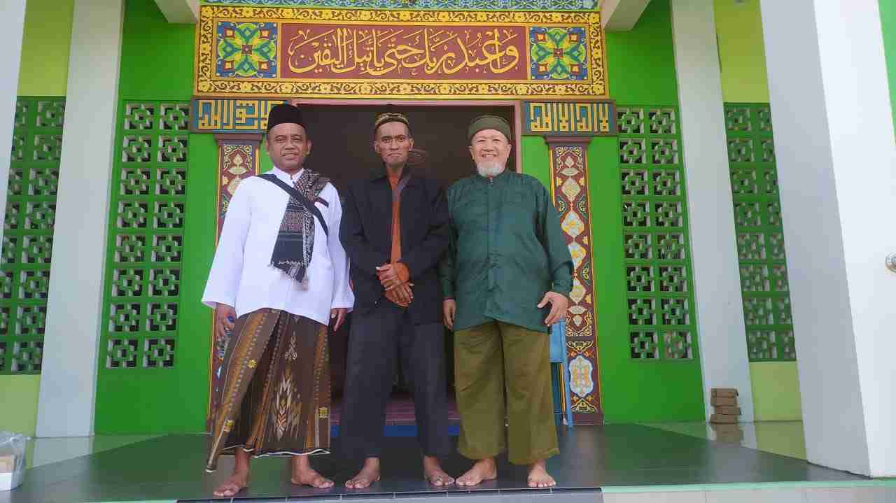 Sisipkan gambar ...