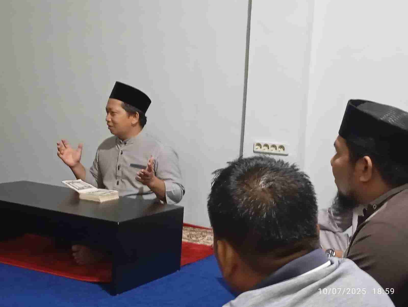 Sisipkan gambar ...