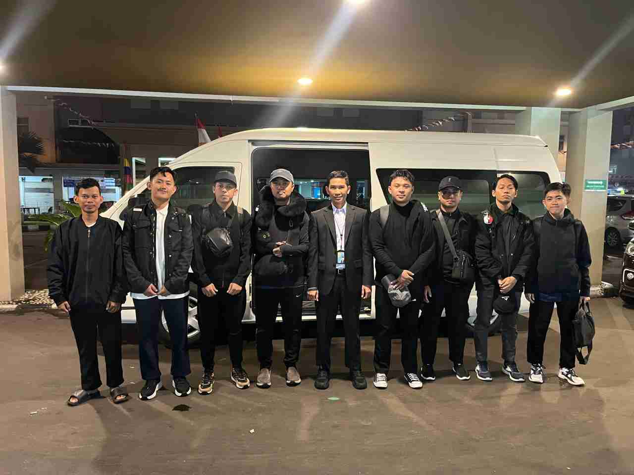Sisipkan gambar ...