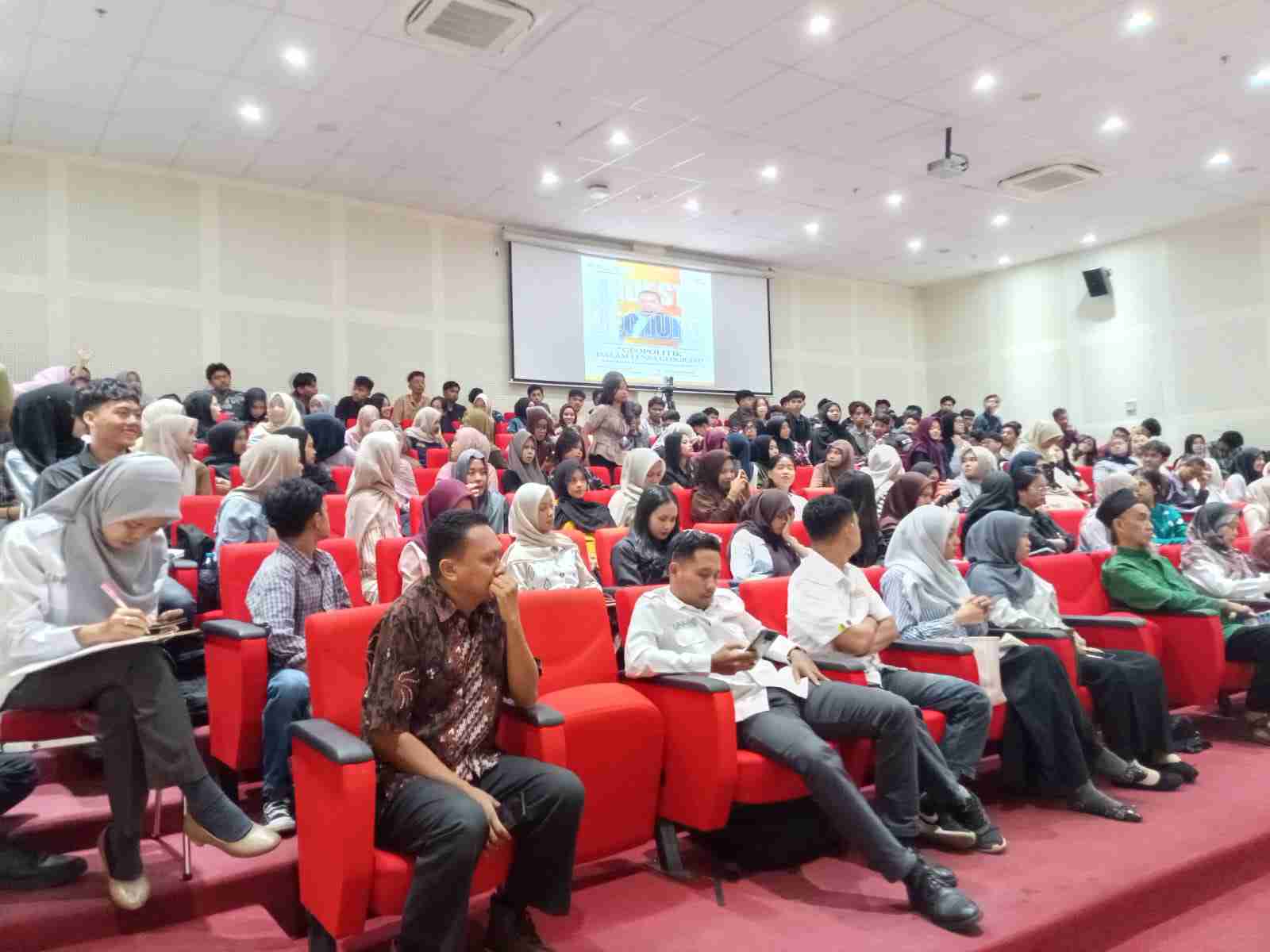 Sisipkan gambar ...