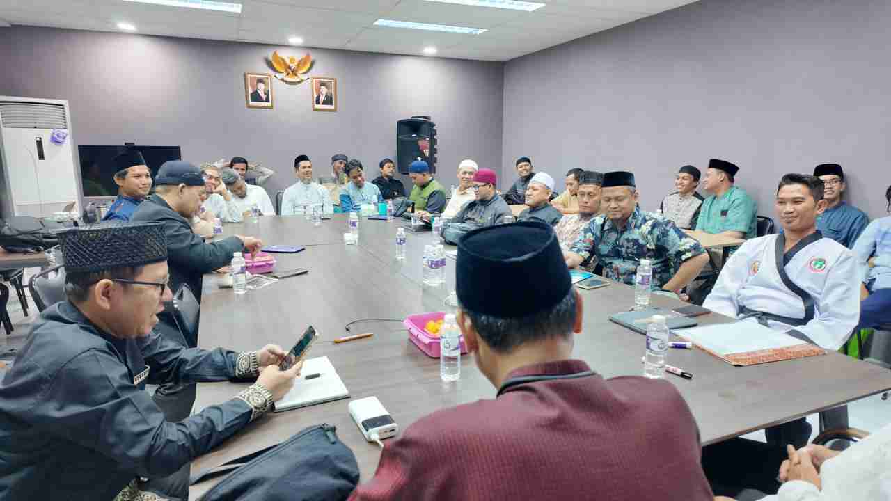 Sisipkan gambar ...