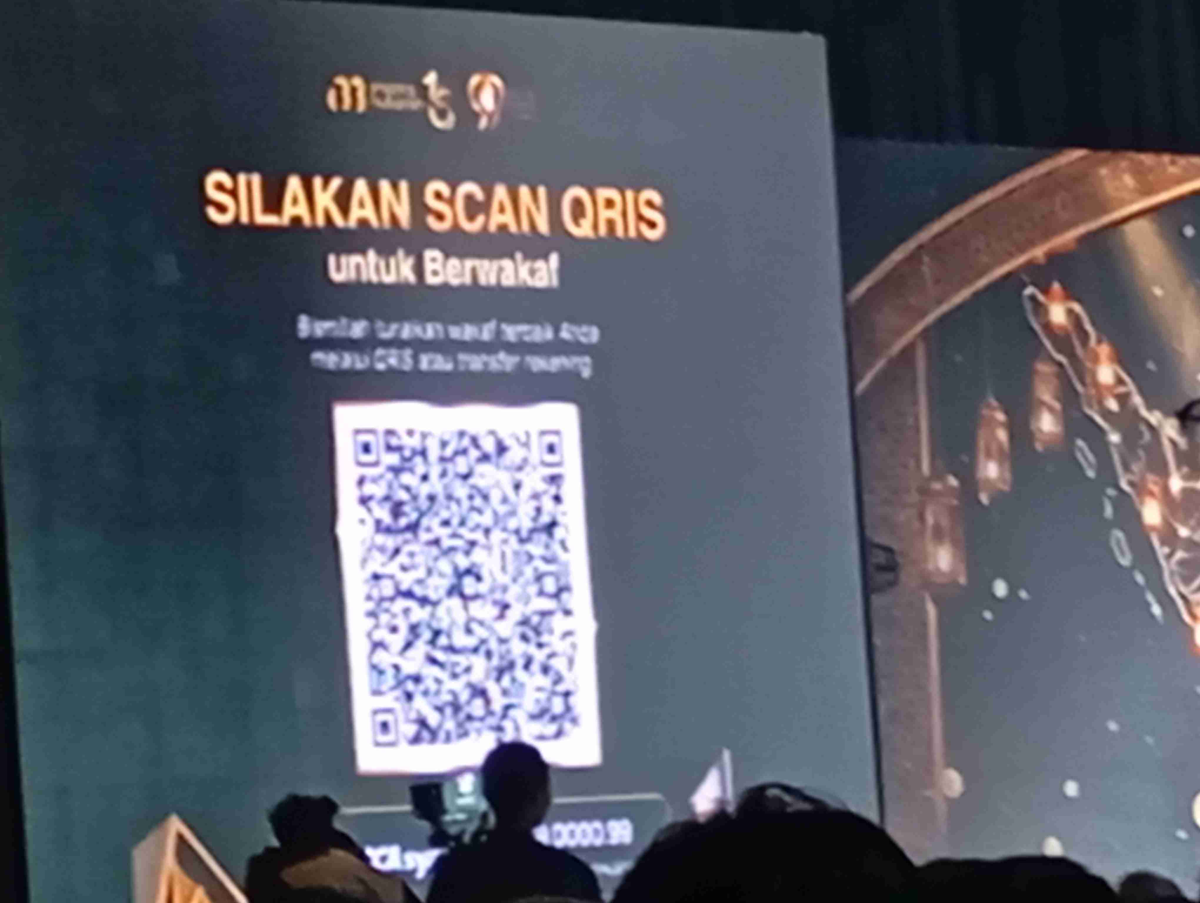 Sisipkan gambar ...