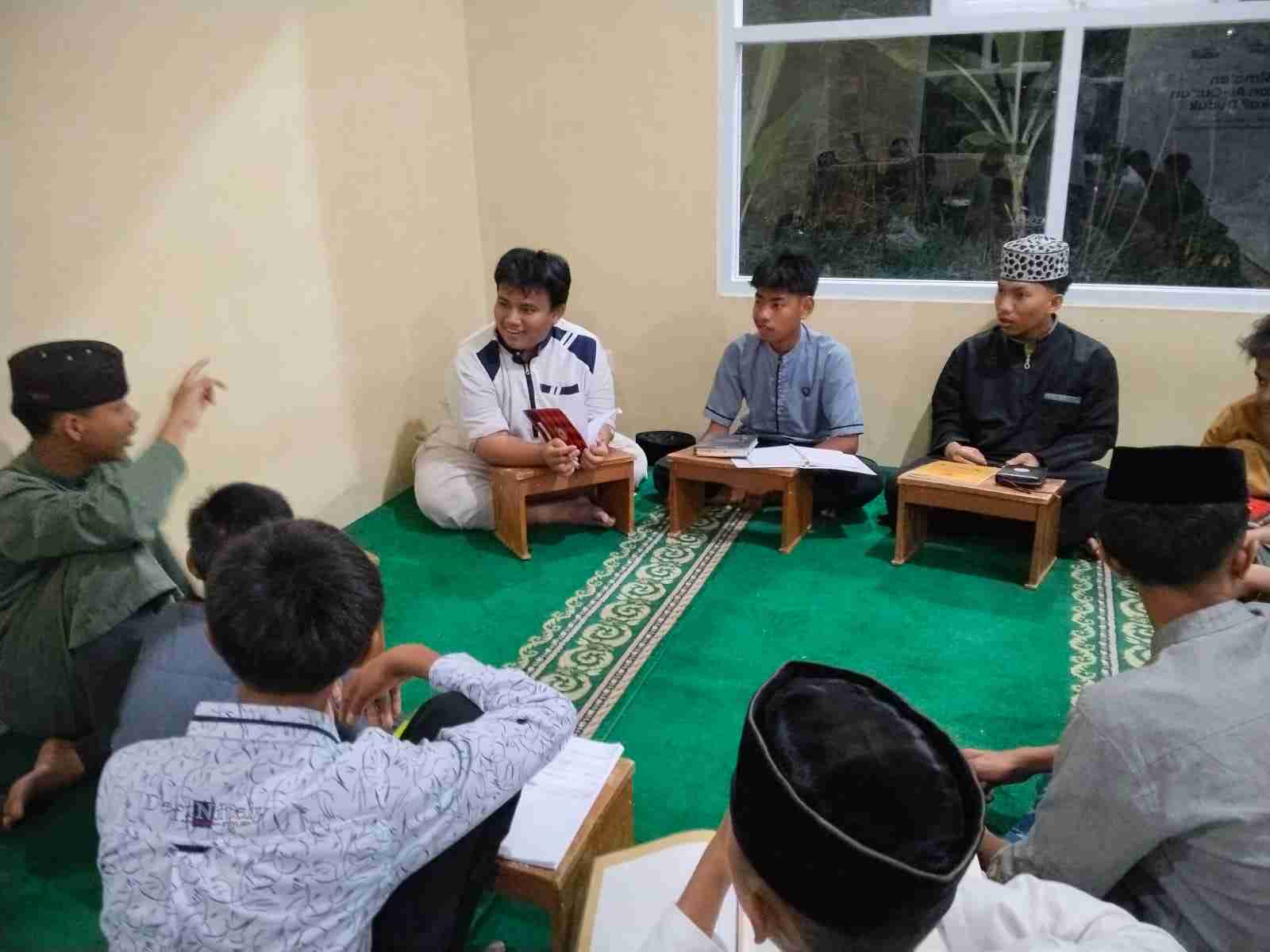 Sisipkan gambar ...