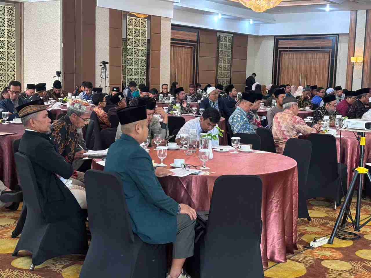Sisipkan gambar ...