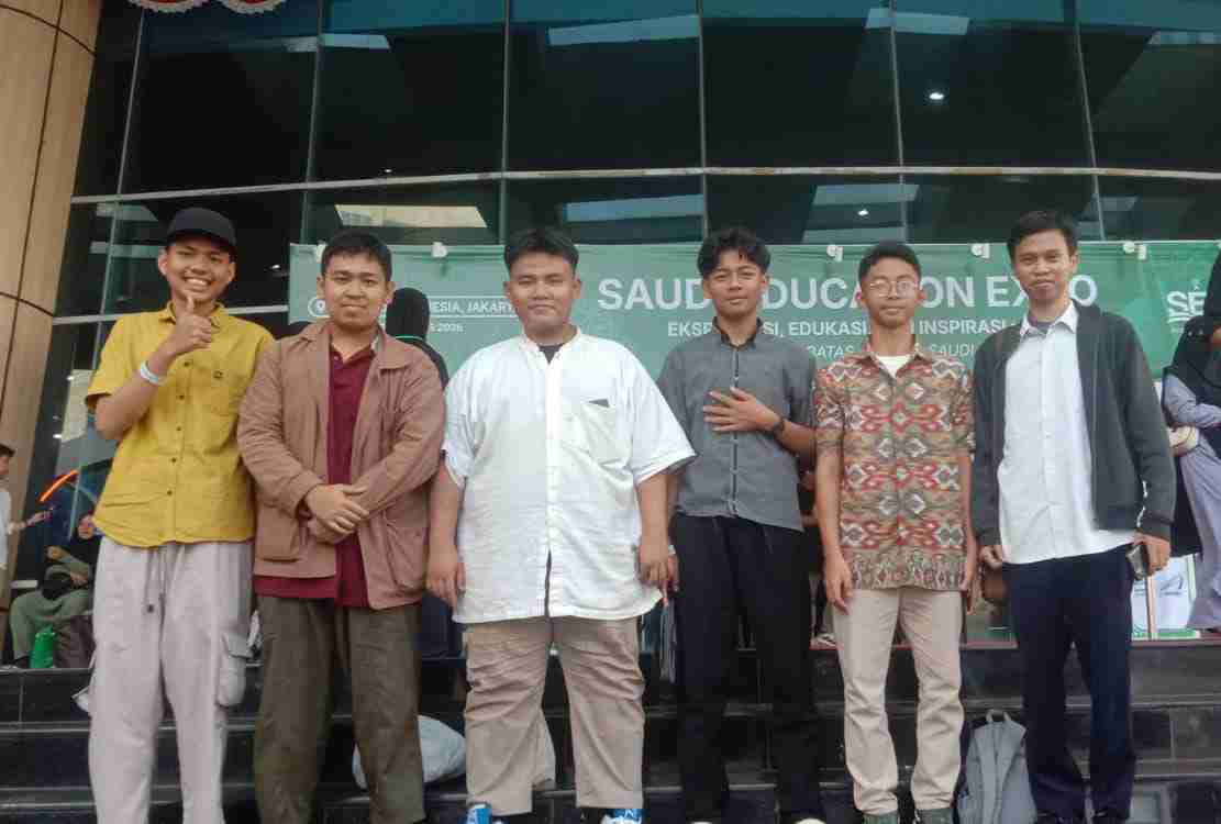 Sisipkan gambar ...