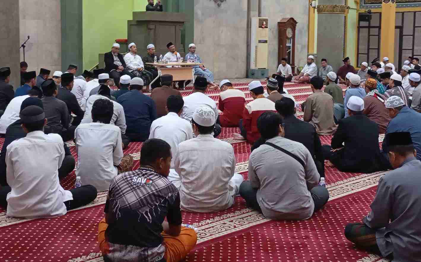 Sisipkan gambar ...