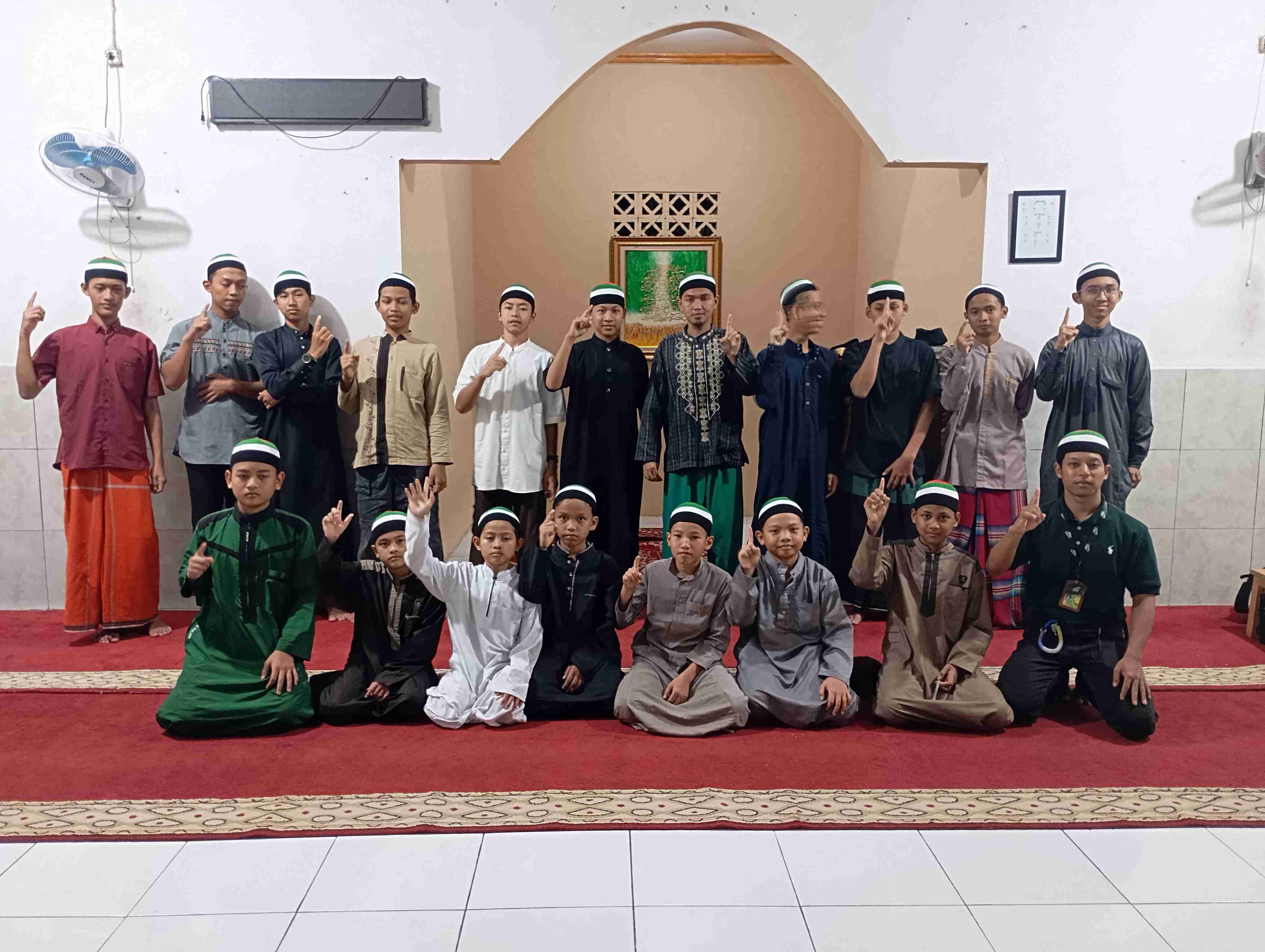 Sisipkan gambar ...