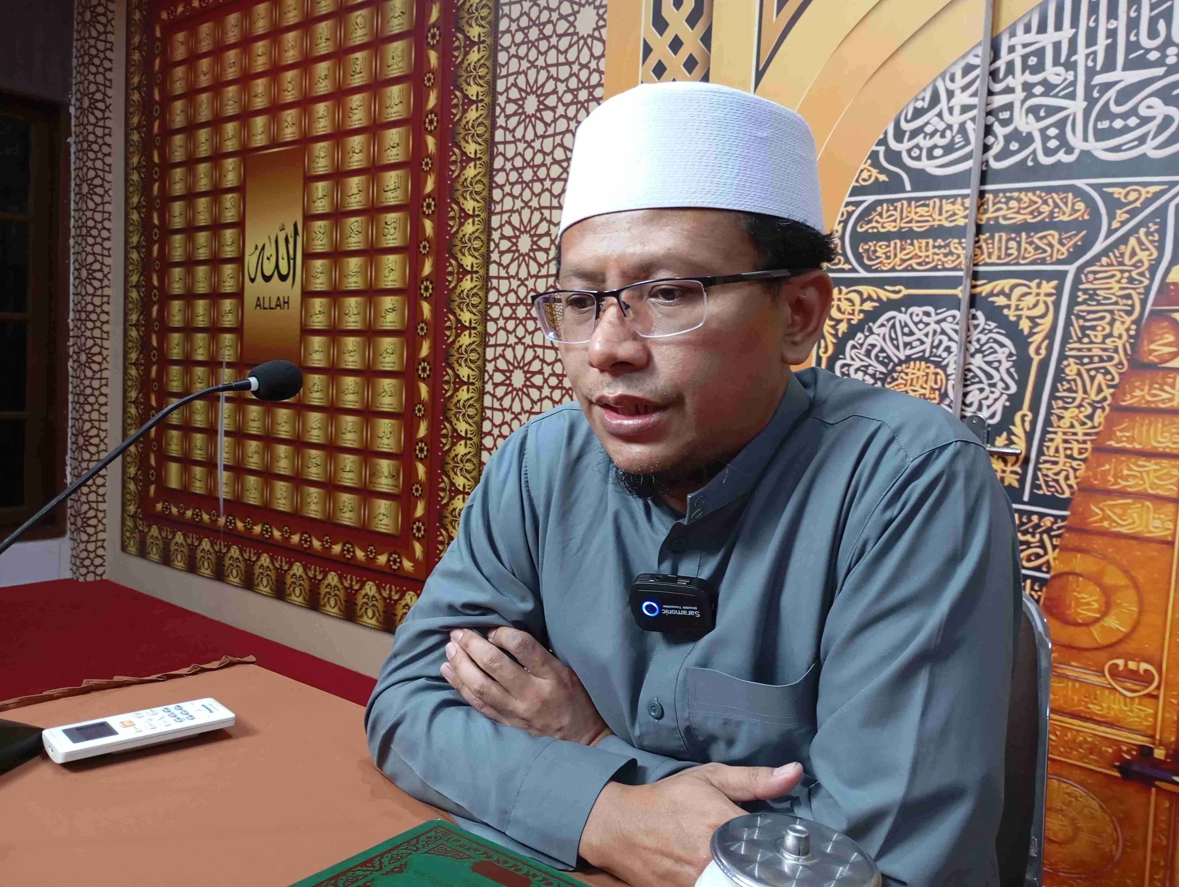 Sisipkan gambar ...
