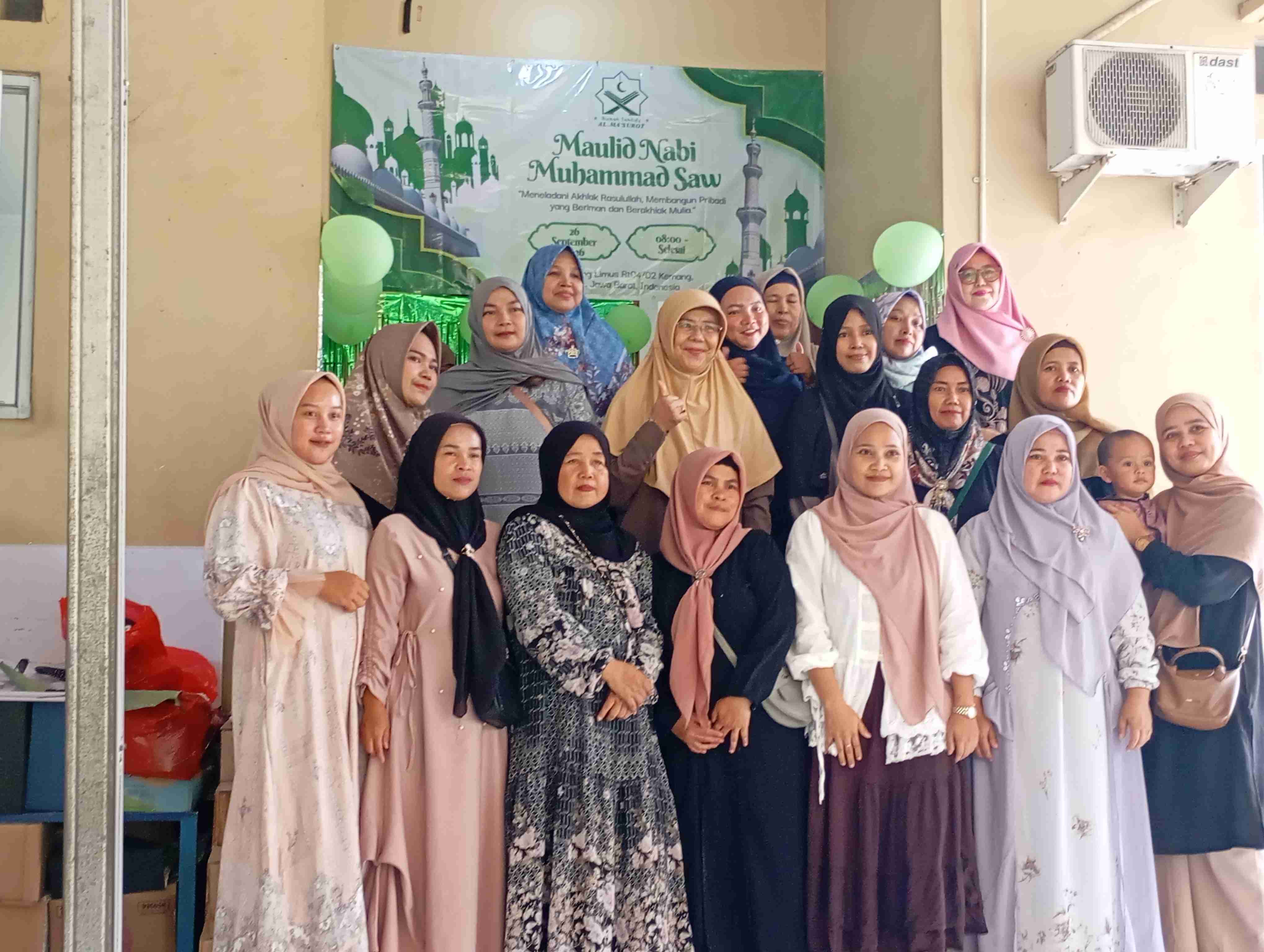 Sisipkan gambar ...