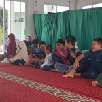 Puncak Acara I’tikaf, Pembagian dan Penerimaan Hadiah Lomba Anak di Masjid Azura Bogor