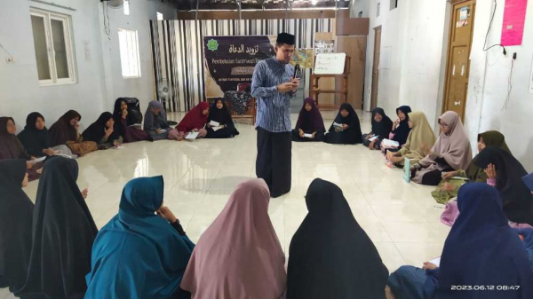 Pembekalan Santriwati Kelas AkhirMaâ€™had Tahfidzul Qurâ€™an Fatimah Az-Zahra