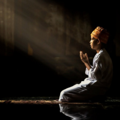 Ketika Doa Dipanjatkan Saat Shalat Lail Belum Terkabul