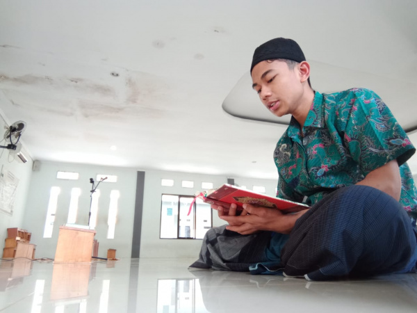 Kisah Rusli Menghafal 30 Juz Al-Quran di Tengah Kendala