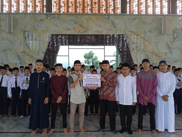 Rumah Infaq Salurkan Bantuan Rp681.984.717 untuk Pesantren Tahfidz Gaza Bogor