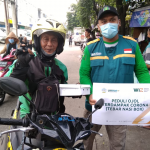 (Gambar) Di Tengah Pendemi, WIZ Bagikan Nasi Box Buat Driver Ojol