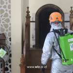 Antisipasi Covid-19, WIZ Lakukan Penyemprotan Cairan Desinfektan