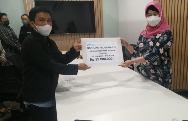 Sekolah Wahdah Cibinong Terima Bantuan Dana dari PT Angkasa Pura 1 Jakarta