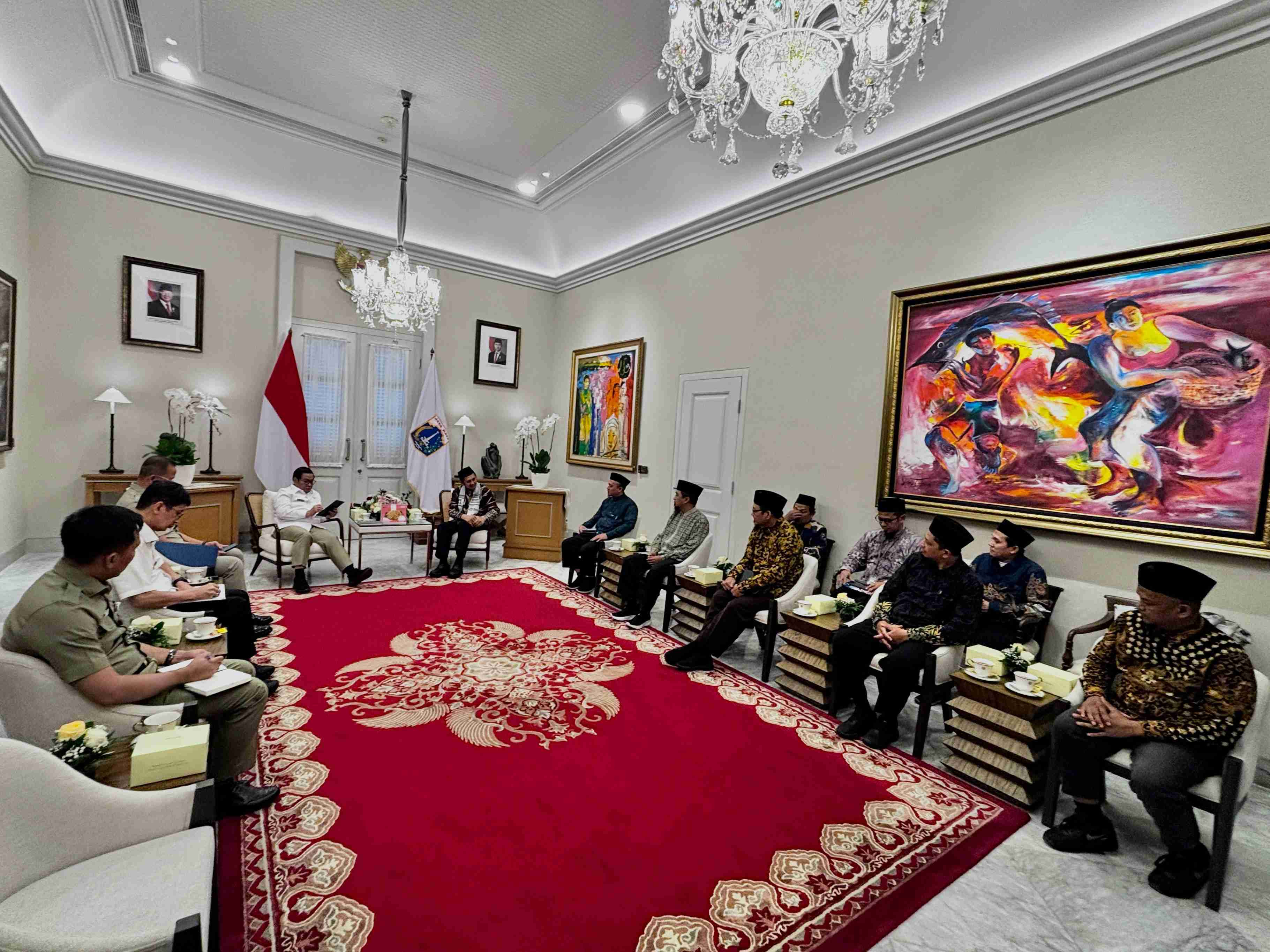 Sisipkan gambar ...