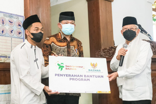 Dorong Kemandirian Santri Berwirausaha, BAZNAS Gelar Pelatihan Santripreneur