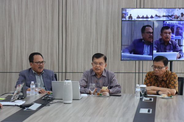 Jusuf Kalla: Krisis Ekonomi dan Politik Tidak Bisa Dipisahkani