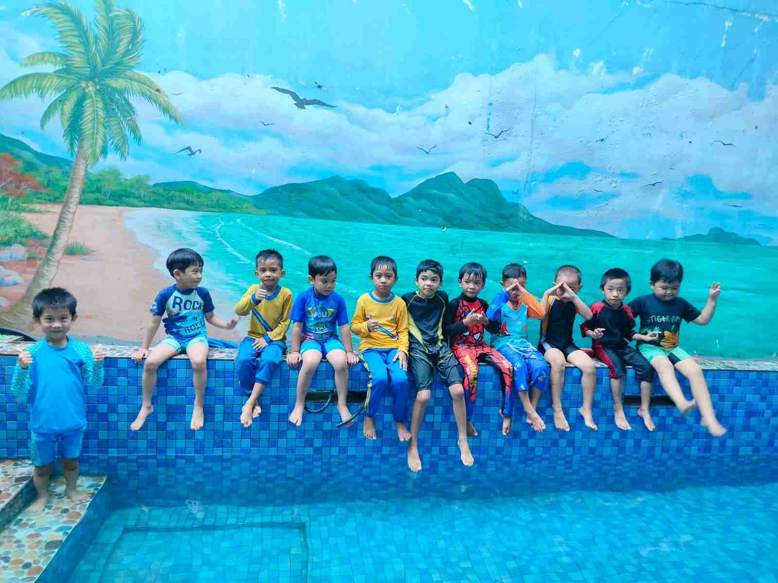 Sisipkan gambar ...