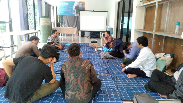 Rapat Kerja SMP - SMA Al Qur'an Wahdah Cibinong Lakukan di Puncak Bogor.