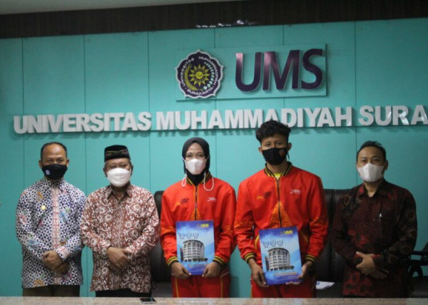 Menuju PON XX Papua 2021, Rektor UMS Lepaskan Atlet Tapak Suci UMS