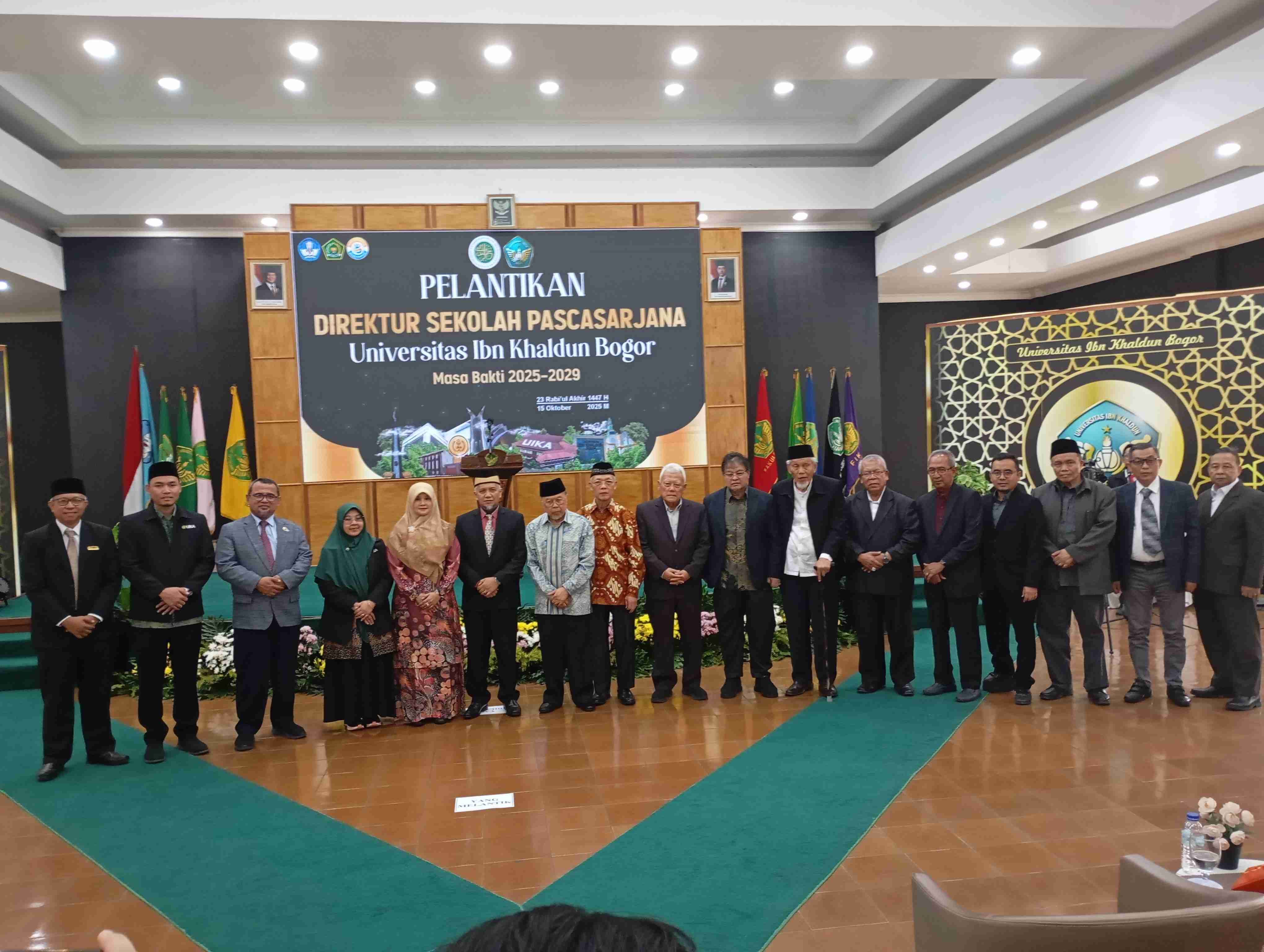 Sisipkan gambar ...