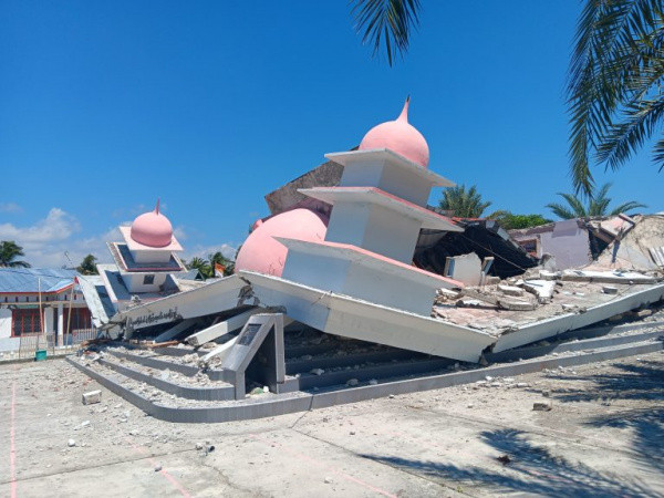 Gempa M 7,7 Meratakan Masjid Al-Istiqomah di Pesisir Ronting Manggarai Timur