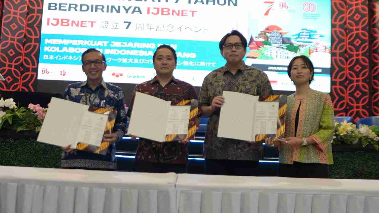 Sisipkan gambar ...