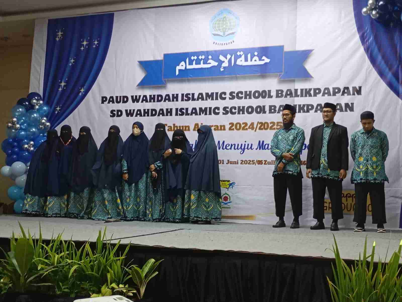 Sisipkan gambar ...