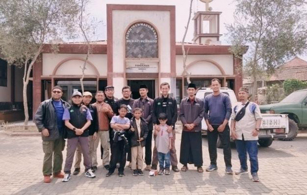Bukan Sekadar Touring, Ukhuwah Dua Roda Trip 4 Padukan Silaturahmi Dakwah dan Street Charity