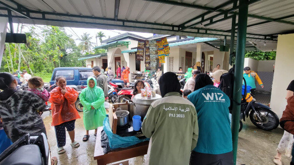 WIZ Dirikan Posko Hangat di Padang untuk Bantu Warga Terdampak Banjir