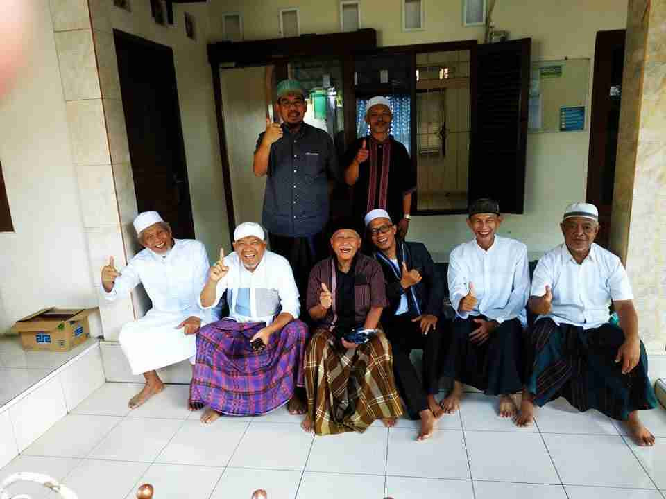 Sisipkan gambar ...