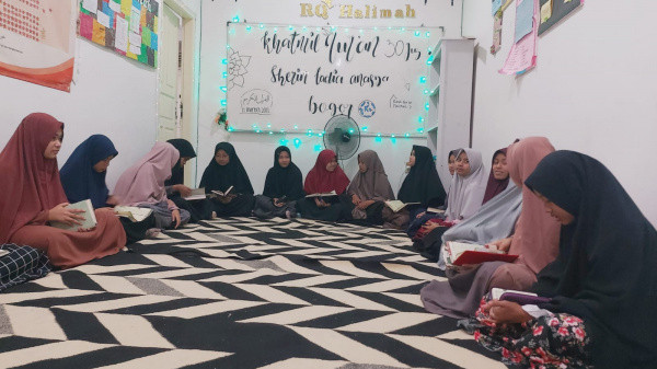 Rumah Qurâ€™an Halimah Lahirkan Sherin Ladia Anasya Sebagai â€œHafizhahâ€ 30 Juz