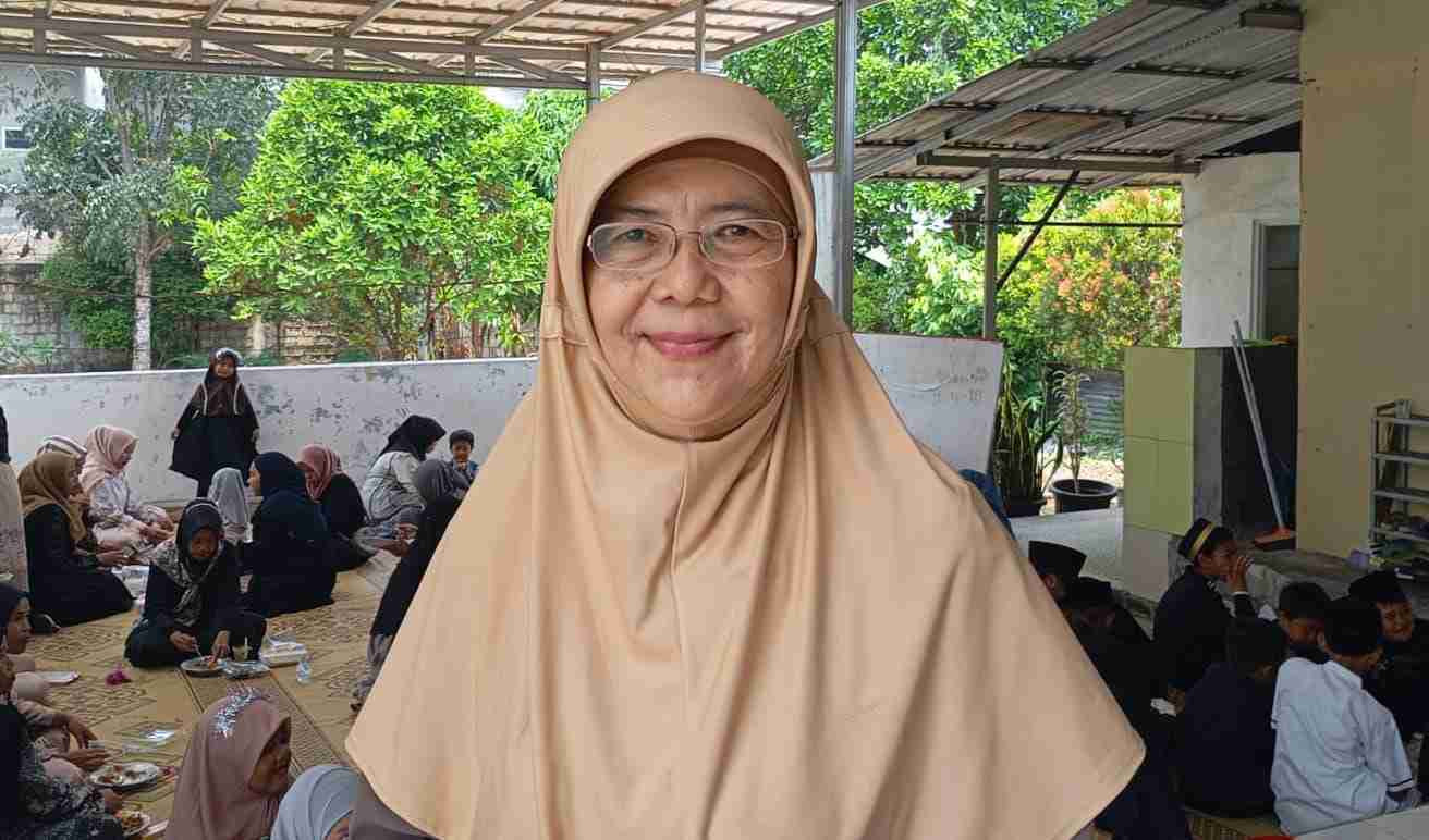 Sisipkan gambar ...
