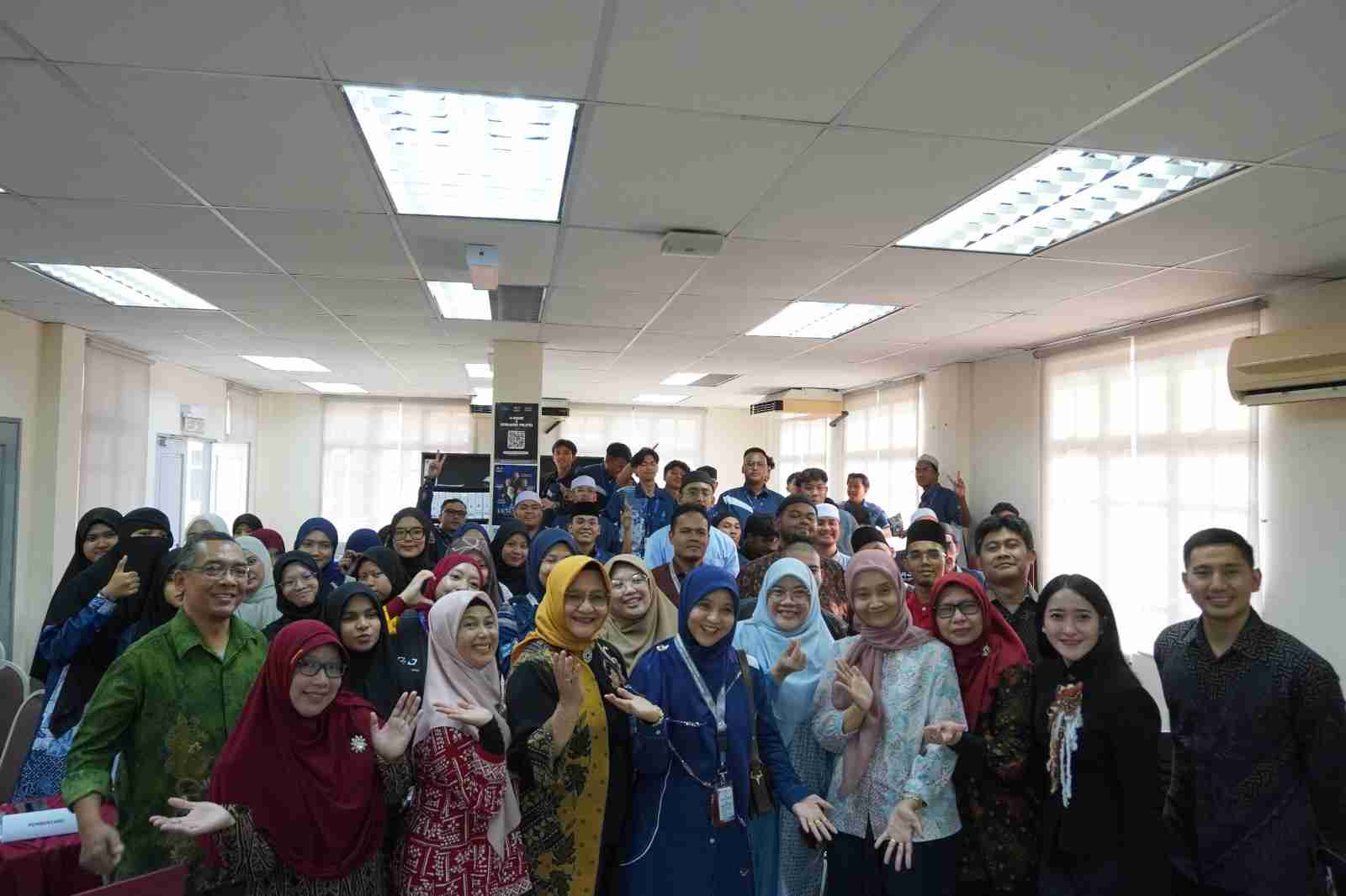 Sisipkan gambar ...