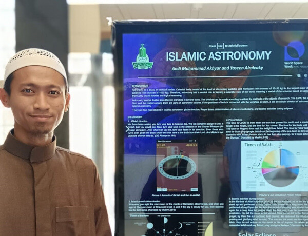 Mahasiswa Indonesia Presentasi Astronomi Islam di Hadapan Astronout Dan Profesor di Arab Saudi