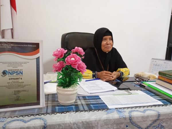 Sekolah, Surga Kecil Tempat Bunda Warti Berdakwah