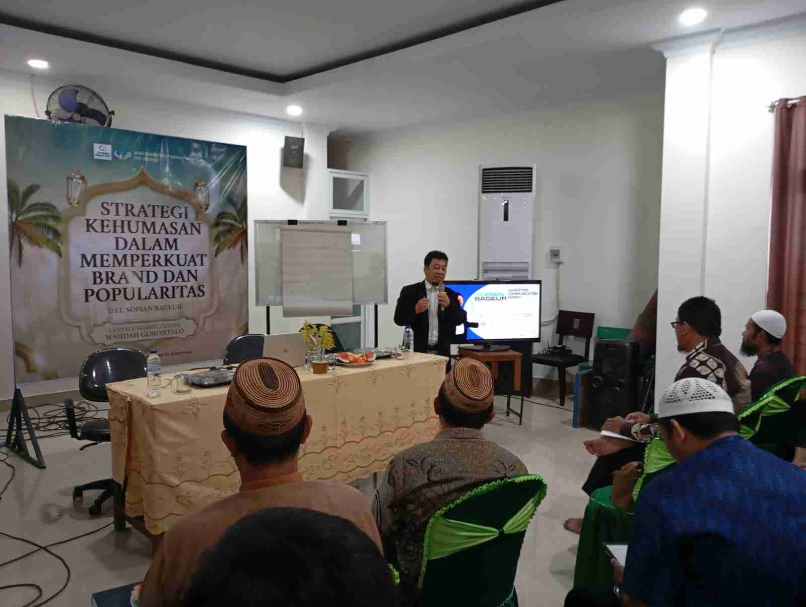 Sisipkan gambar ...