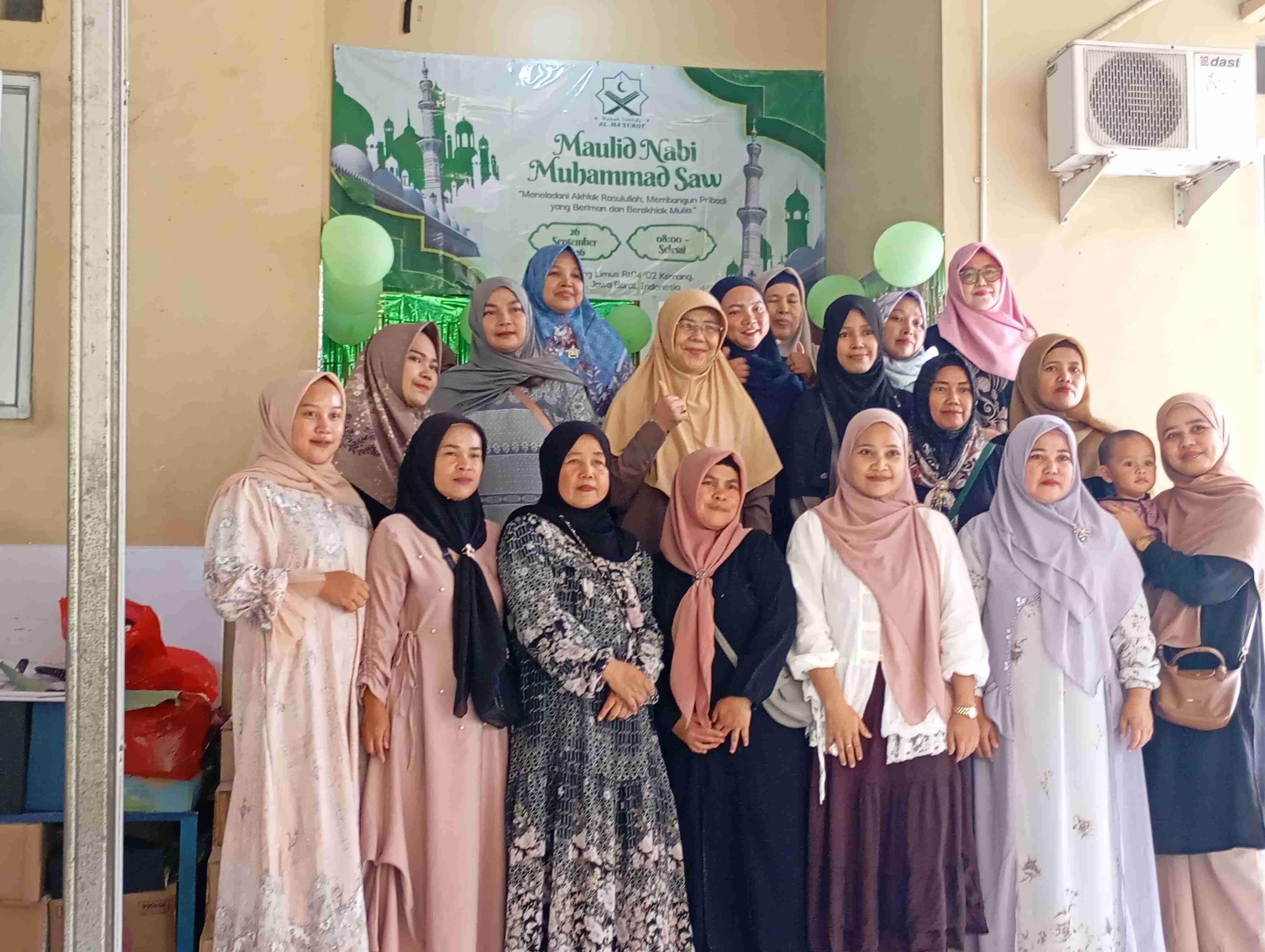 Sisipkan gambar ...