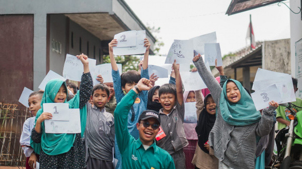 Wahdah Inspirasi Zakat Dirikan Sekolah Darurat, Sambung Asa Pendidikan Anak Cianjur